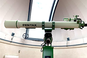 観測室(望遠鏡格納ドーム)